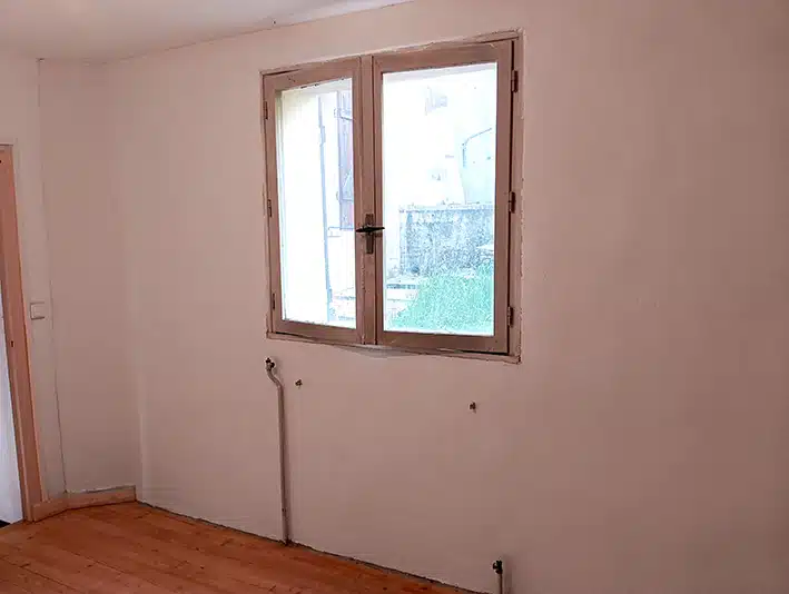 Intérieur: finition enduit fin à la chaux 1